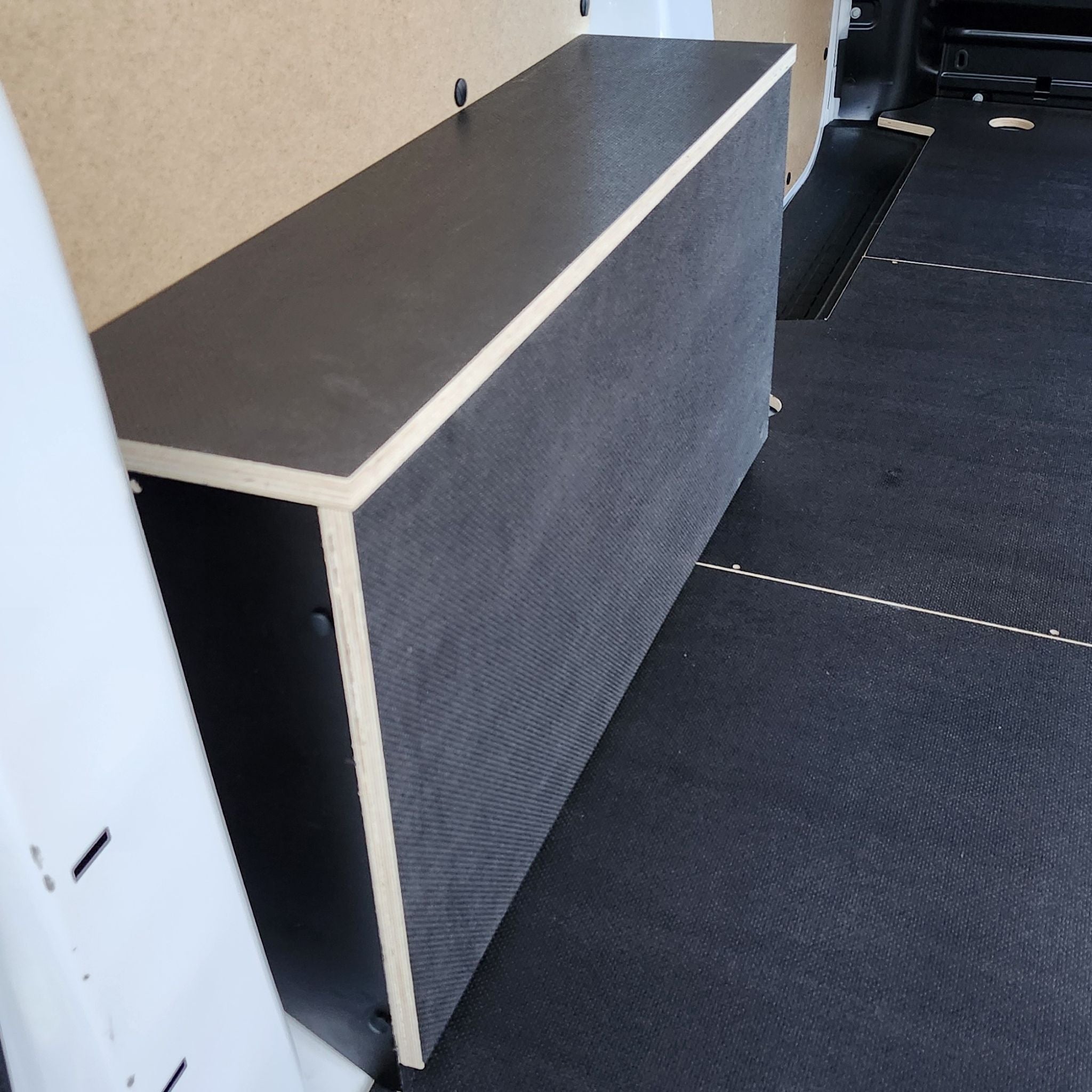Caisson de protection passage de roue pour les véhicules Utilitaires Peugeot EXPERT, Citroën JUMPY, Toyota PROACE, Opel VIVARO, Fiat SCUDO.